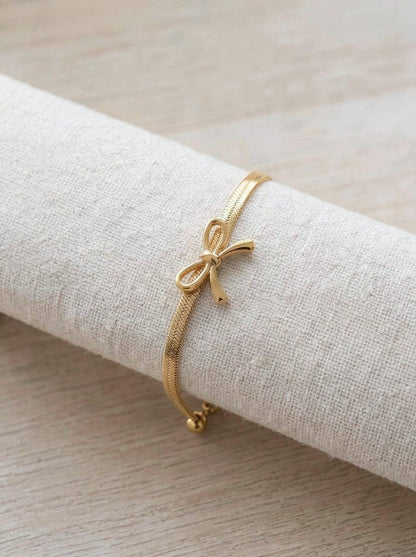 The Aurora Anti-Tarnish Bow Bracelet – Gold Stainless Steel