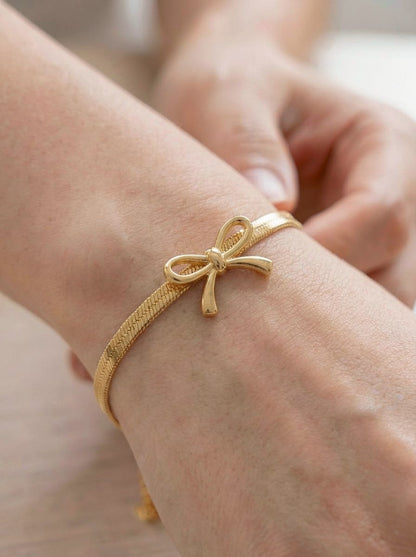 The Aurora Anti-Tarnish Bow Bracelet – Gold Stainless Steel