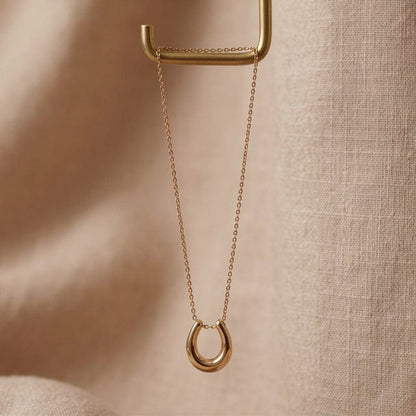 The Lucky Horseshoe Anti-Tarnish Necklace – Gold-Tone