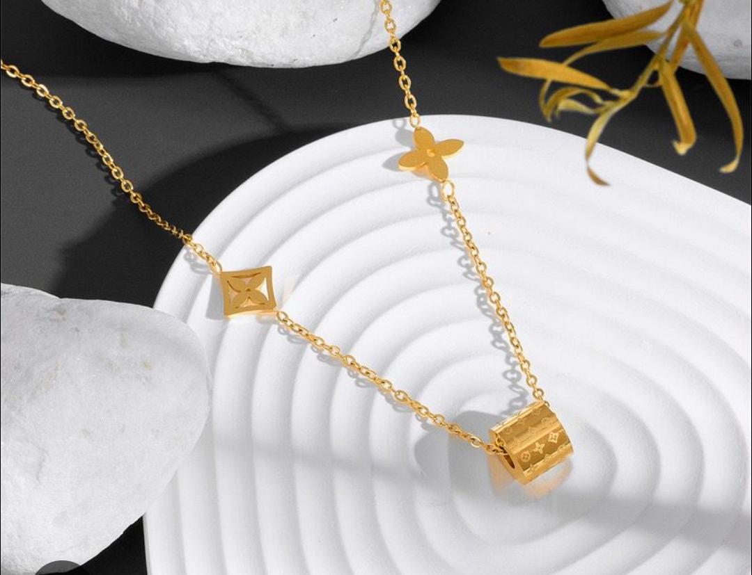 Yasrab™ Iconic Monogram Barrel Necklace – 18K Gold Plated & Anti-Tarnish