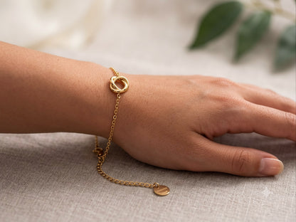 Infinity Knot Bracelet – Anti Tarnish Bracelet