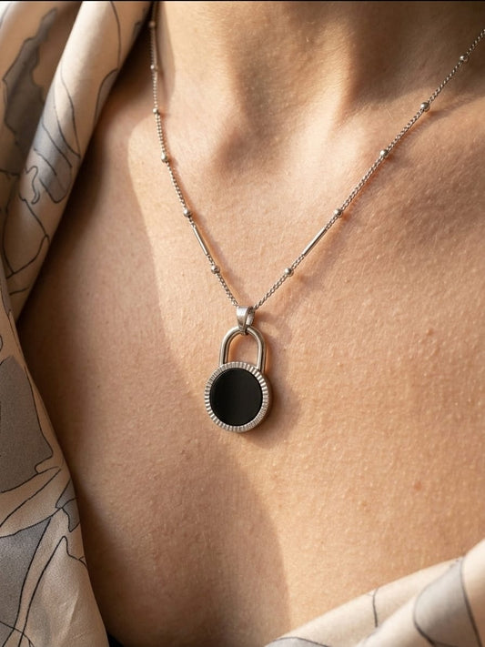 Silver Lock Pendant Necklace – Anti Tarnish