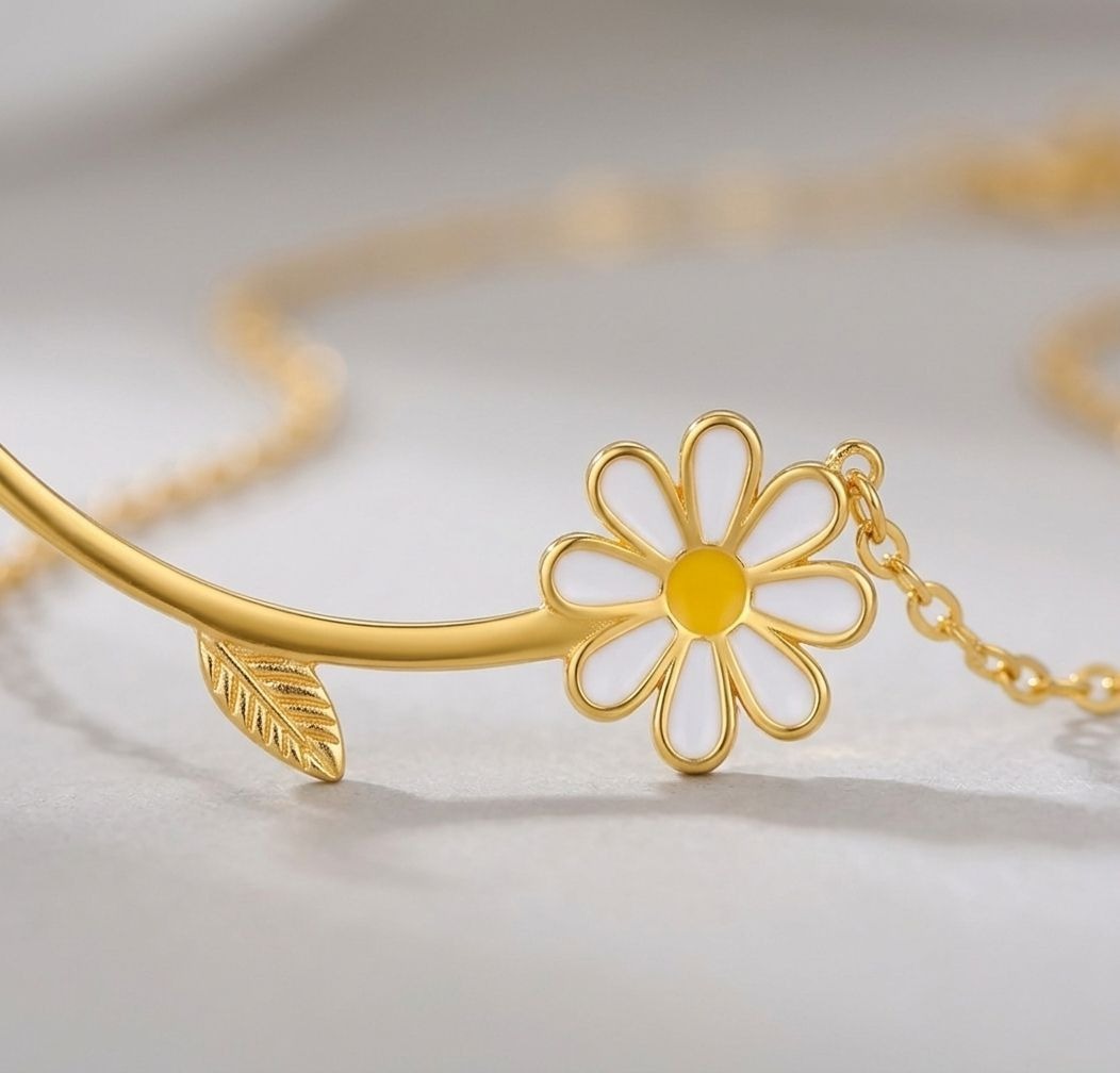Eternal Bloom Daisy Necklace – Anti-Tarnish Minimalist Floral Necklace